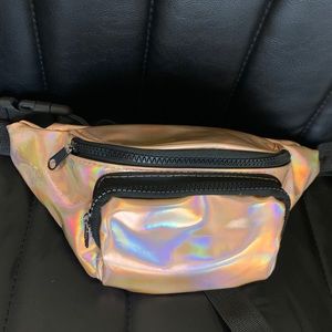 Holographic Fannypack
